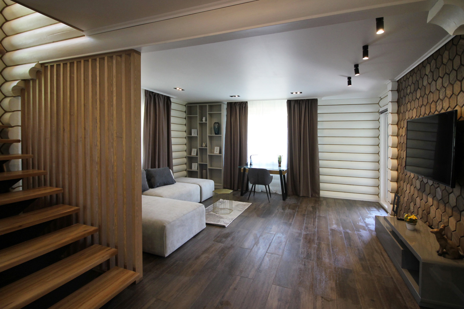 Срубовой коттедж 38 в п.Рощино, Ленинградская обл. Царство-Королевство