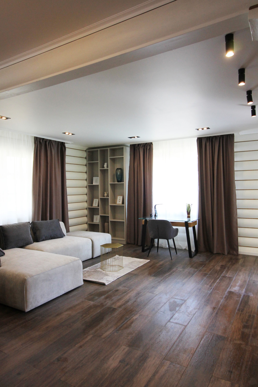 Срубовой коттедж 38 в п.Рощино, Ленинградская обл. Царство-Королевство