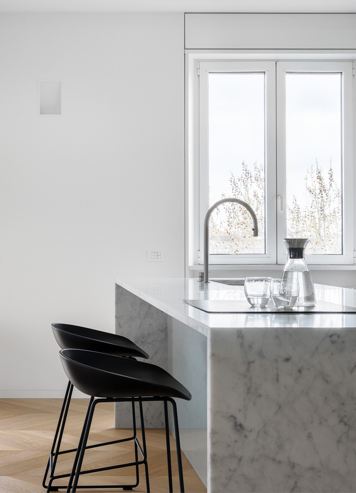 Minimalist italian apartment