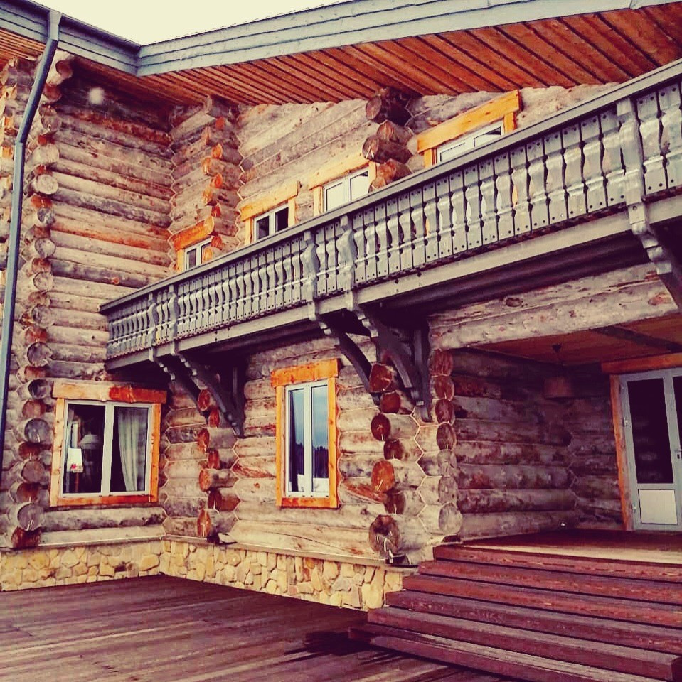 Обложка проекта: Самая большая баня из Сухостойной сосны Кело.