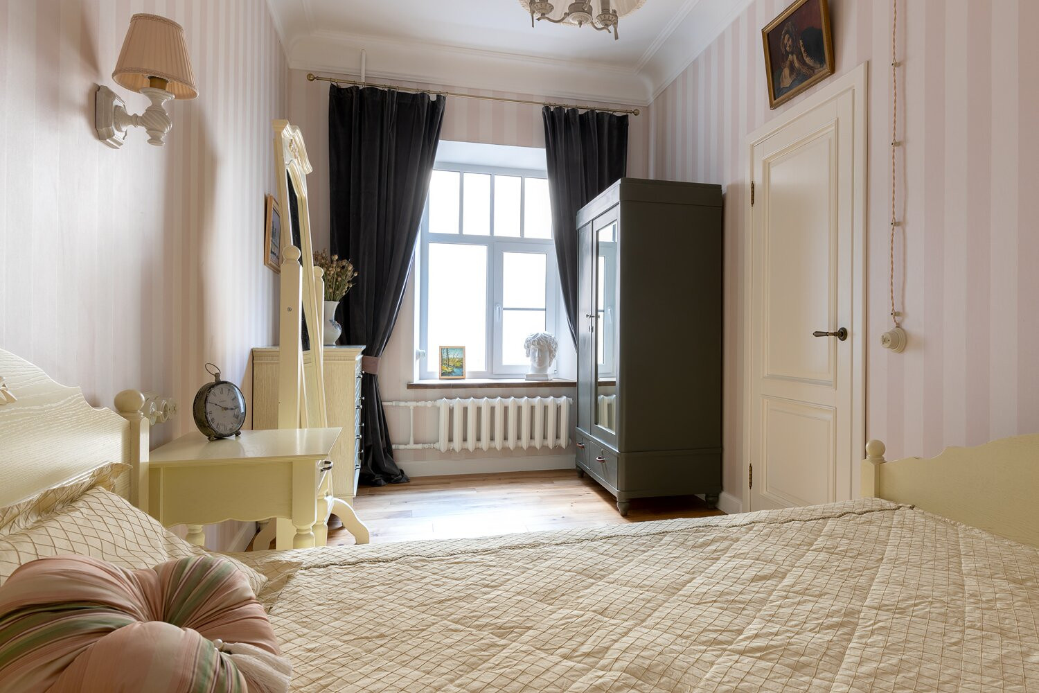 Houzz тур: Образ писательской усадьбы в городской квартире