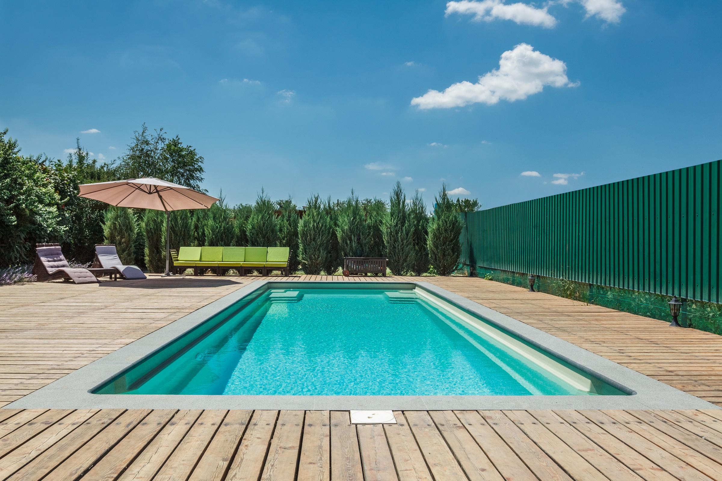 Бассейн.Территория.Частный дом.