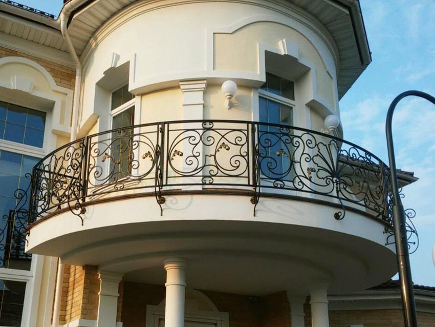 Уличные ограждения