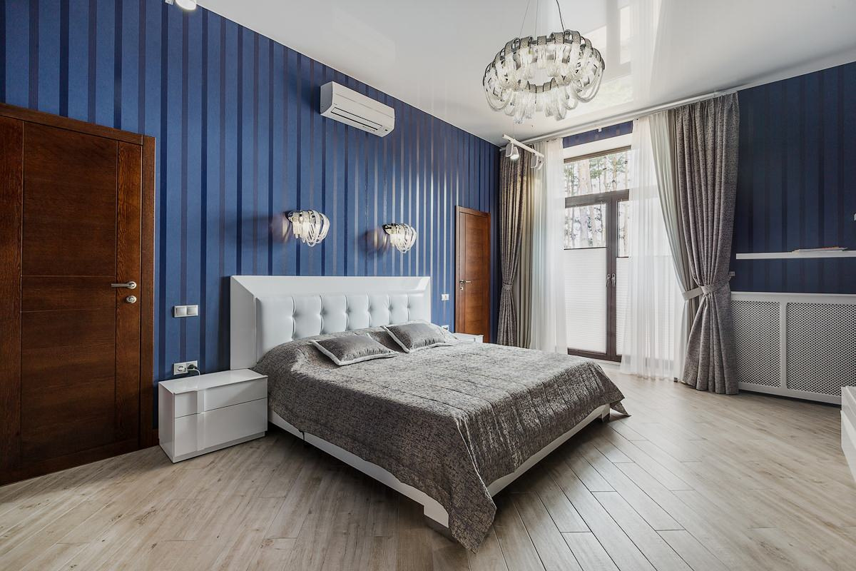 Частный дом в пригороде