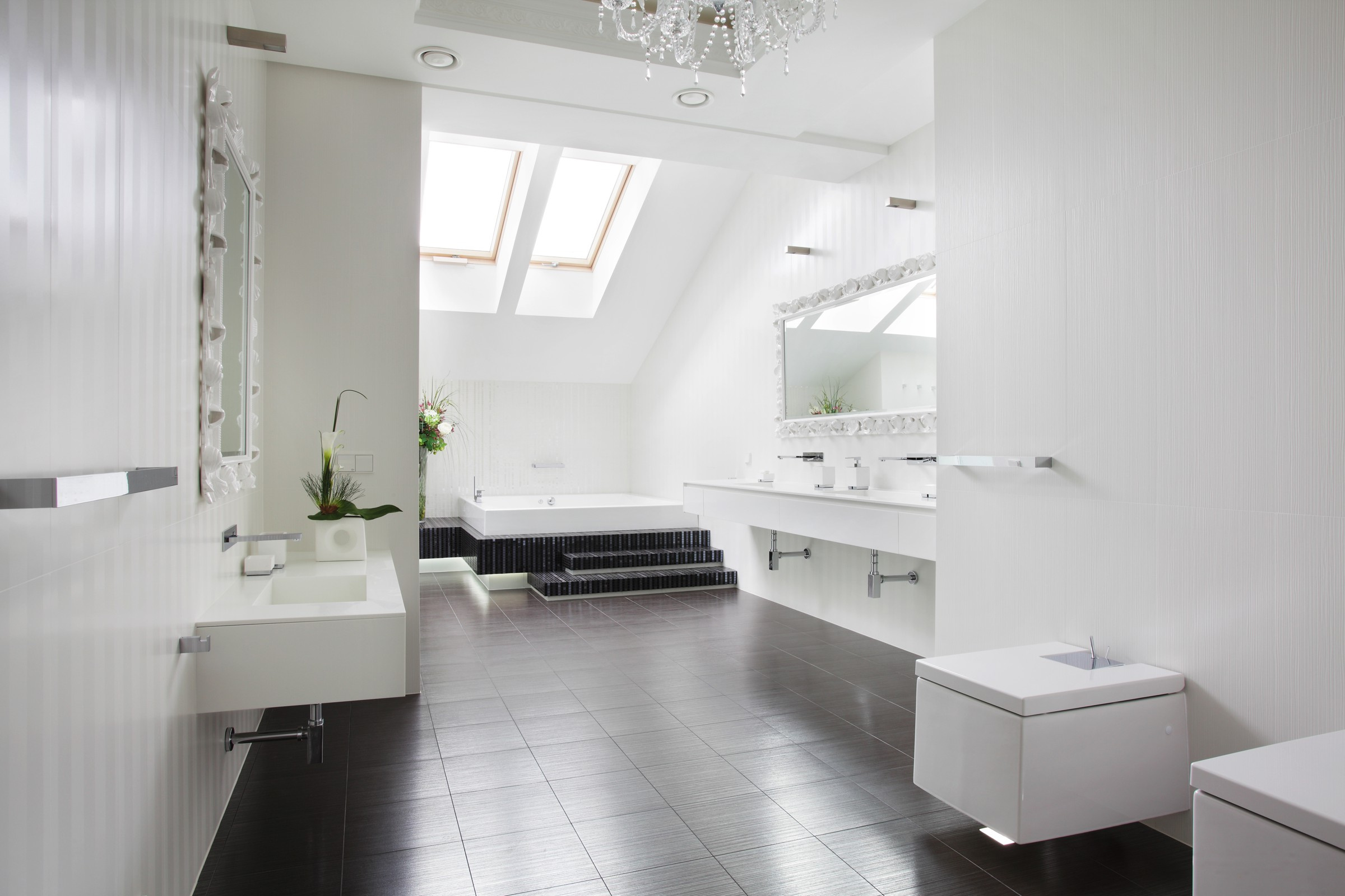 Михаил Хусаинов