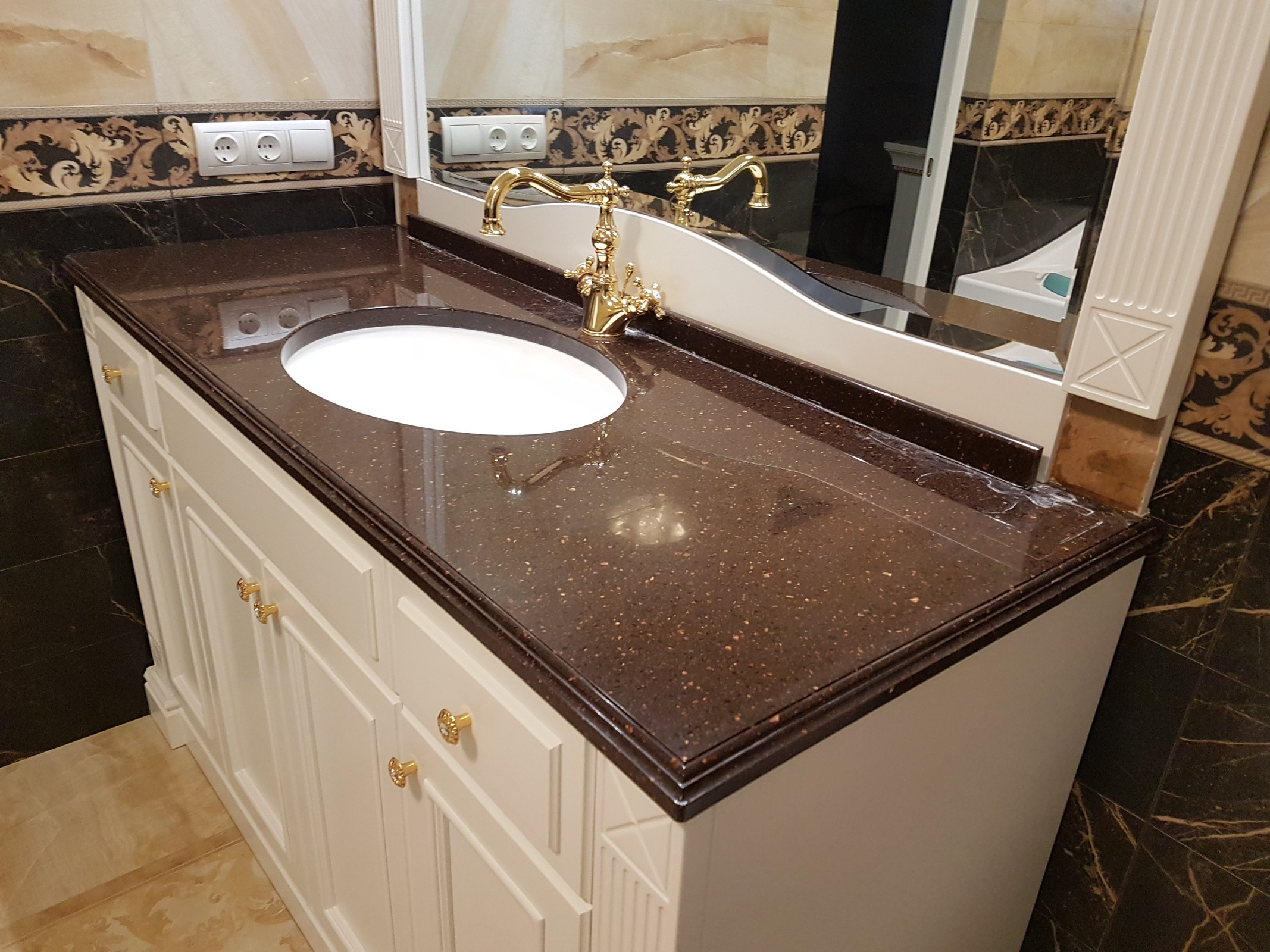 Столешницы в ванную