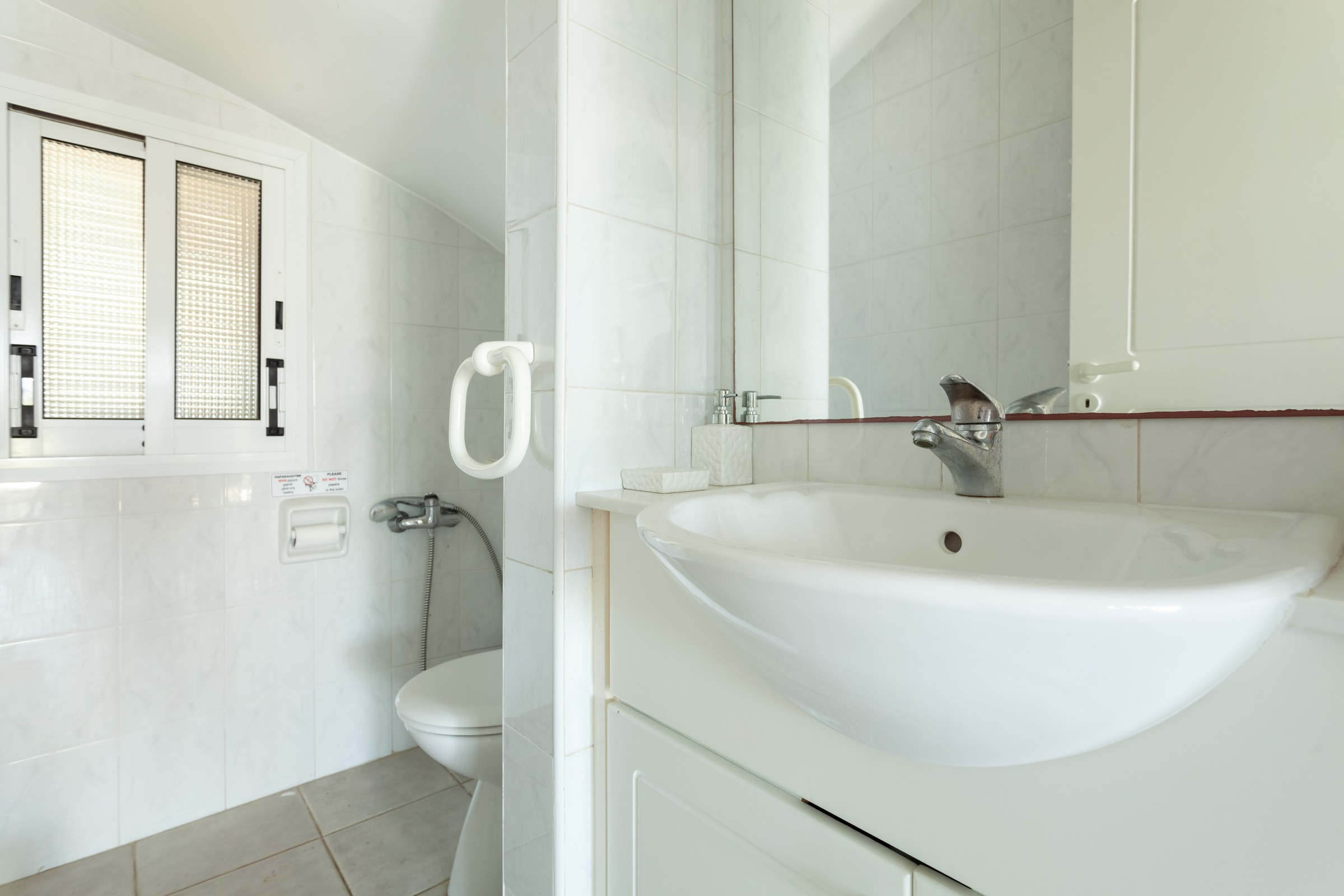 Cozy villa margo by the sea