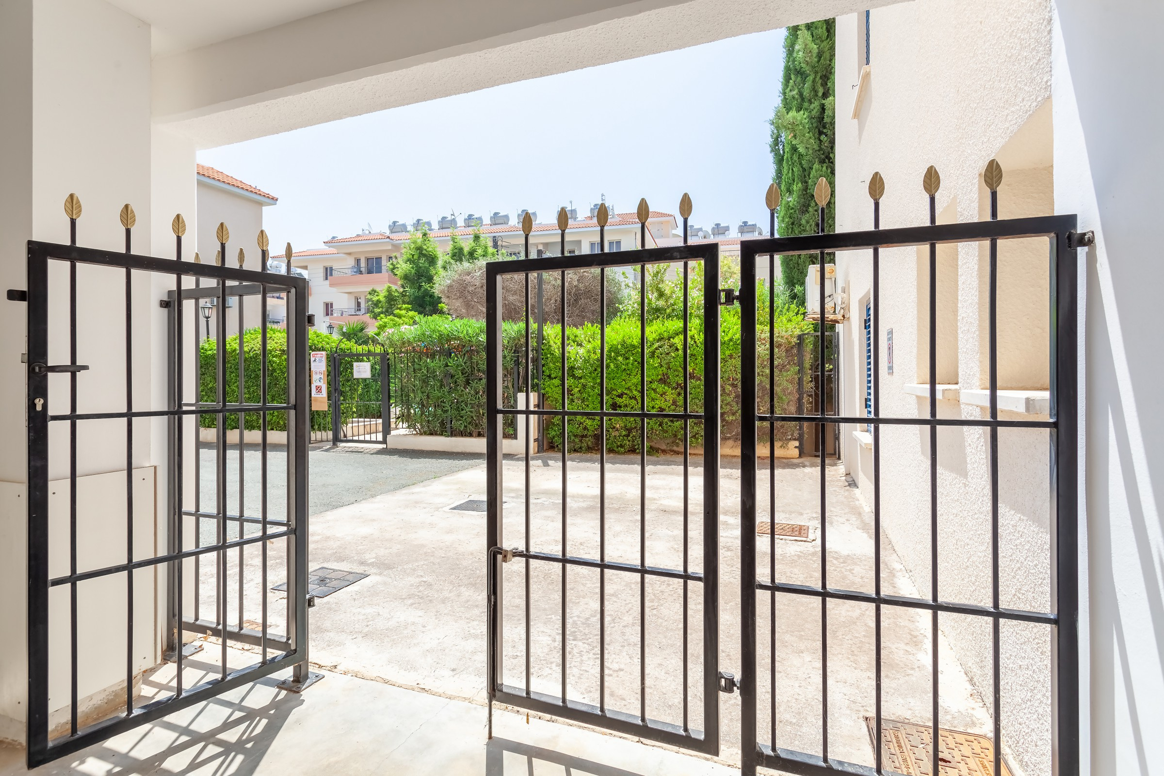 Kings Avenue Apartment