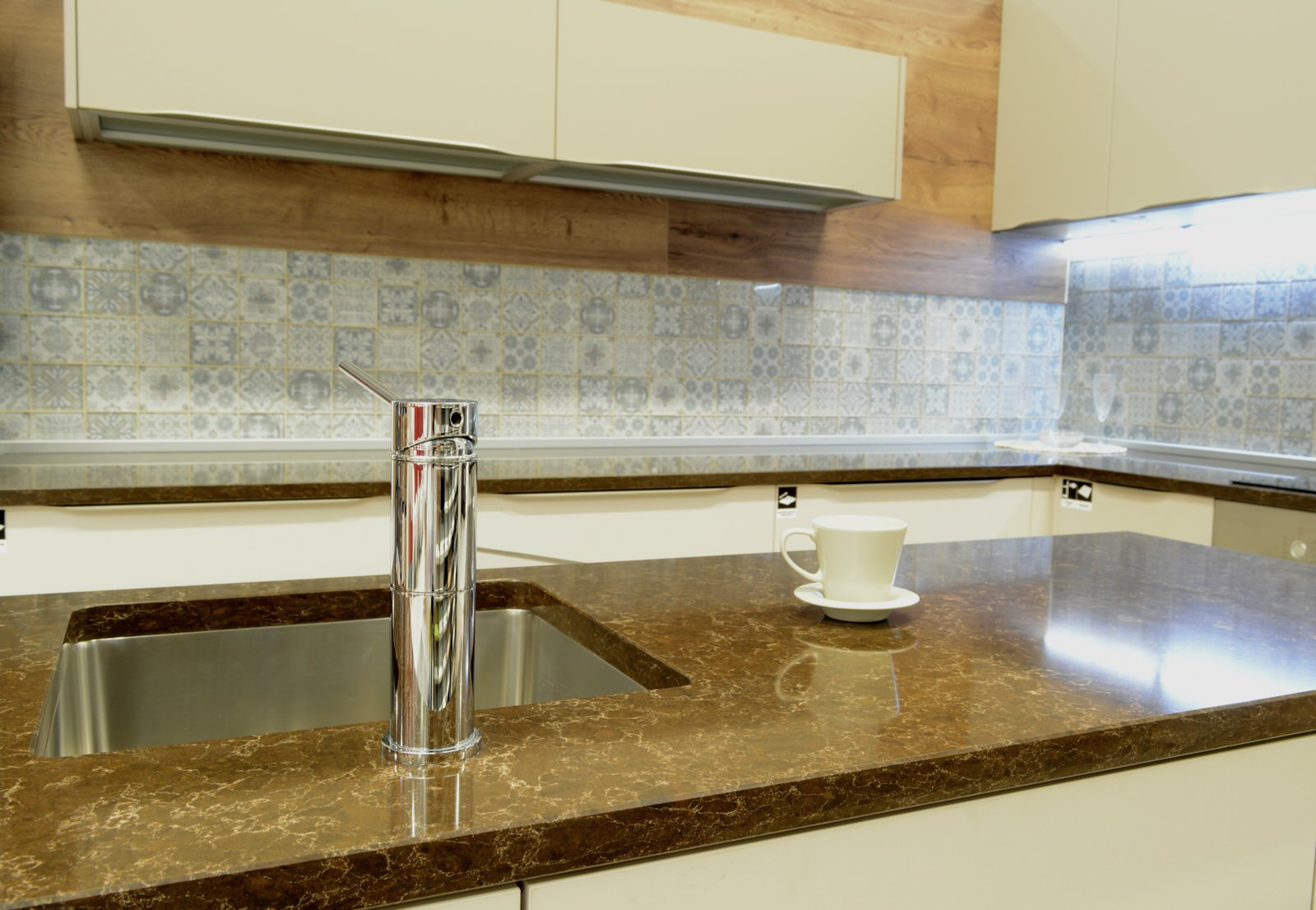 Transstone столешницы (АКРИЛ, КВАРЦ)