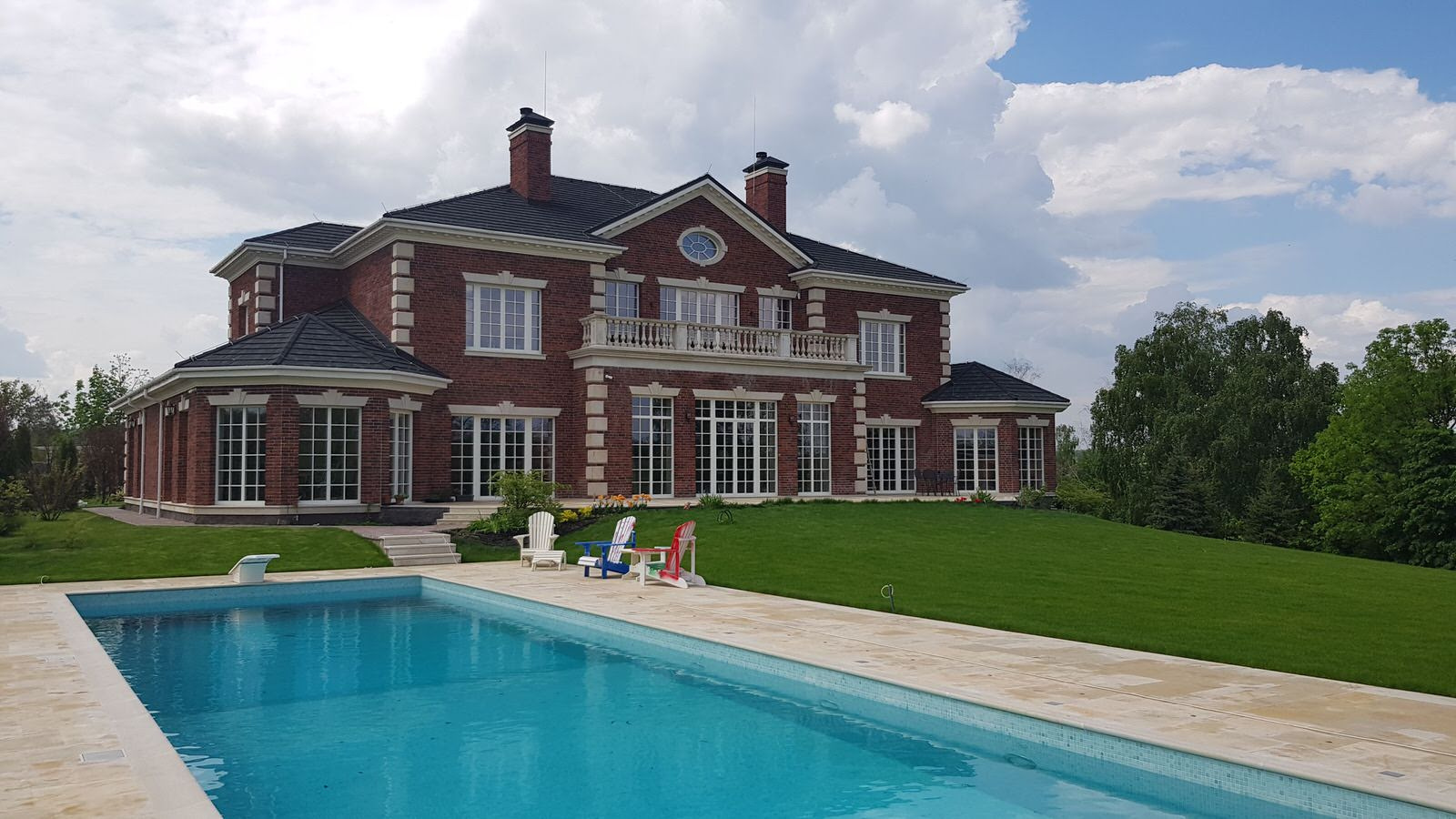 Резиденция в с.Лесники