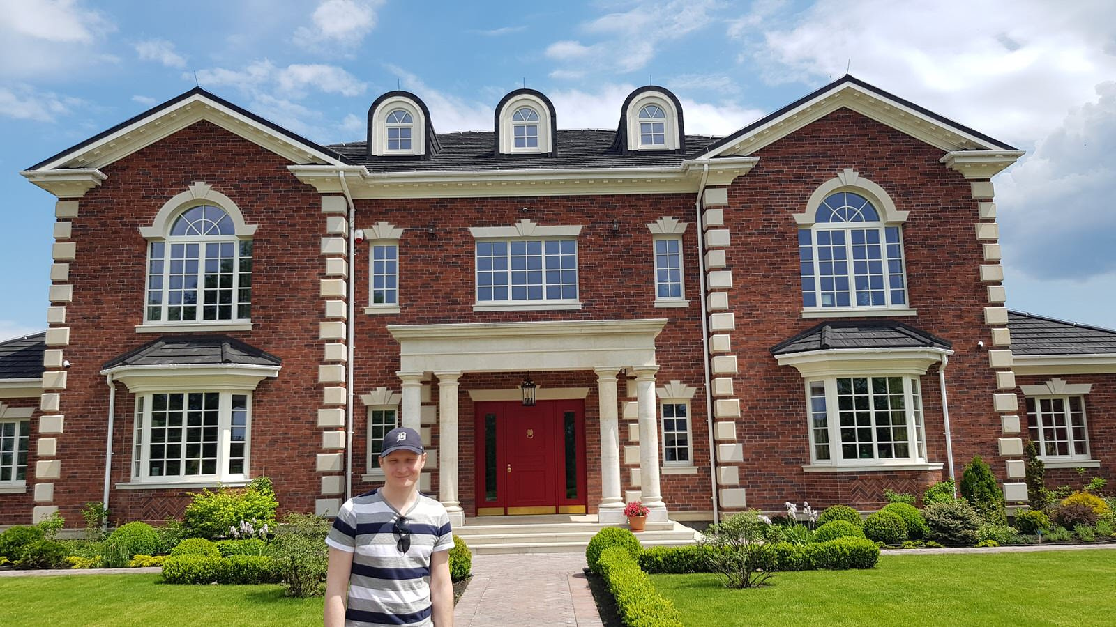 Резиденция в с.Лесники