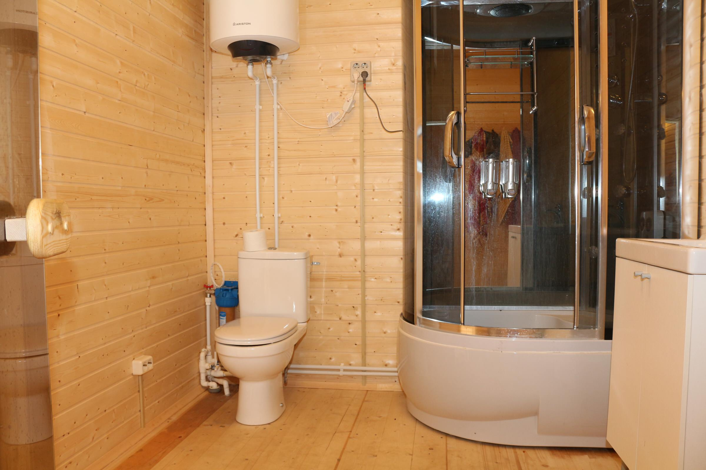 Баня с бильярдной