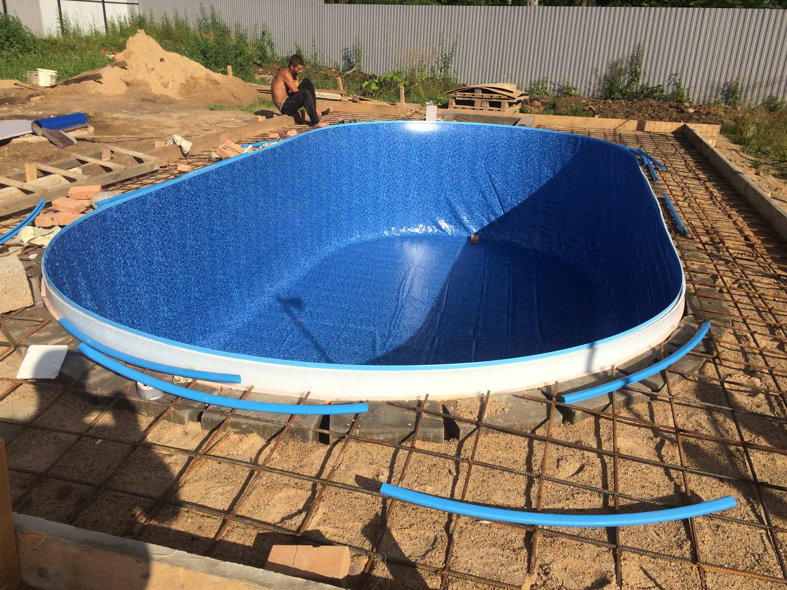 Крытый бассейн