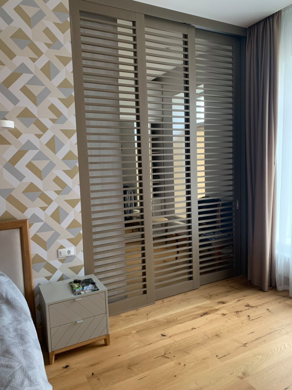 Фоновое изображение профиля Екатерина Родионова и Анна Костина