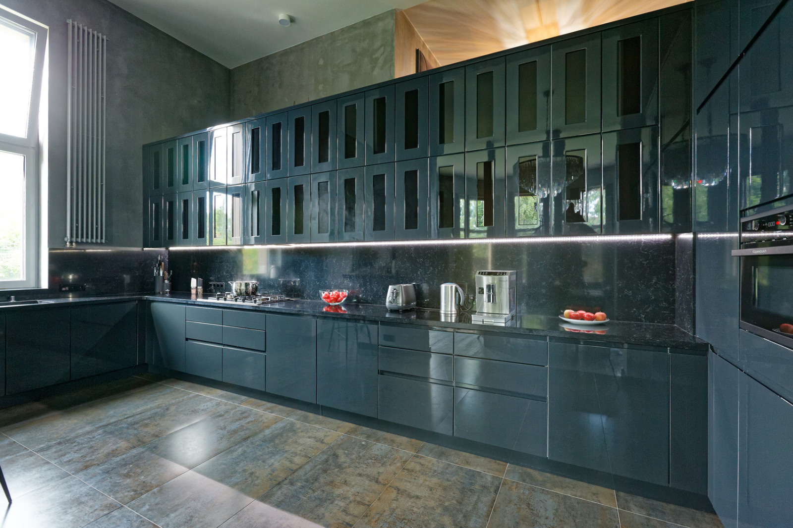 Lucky Evolution в загородном доме