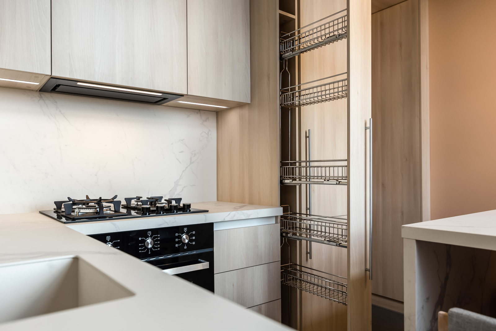 Вытяжка Konigin Navi Black в передаче «Квартирный вопрос».