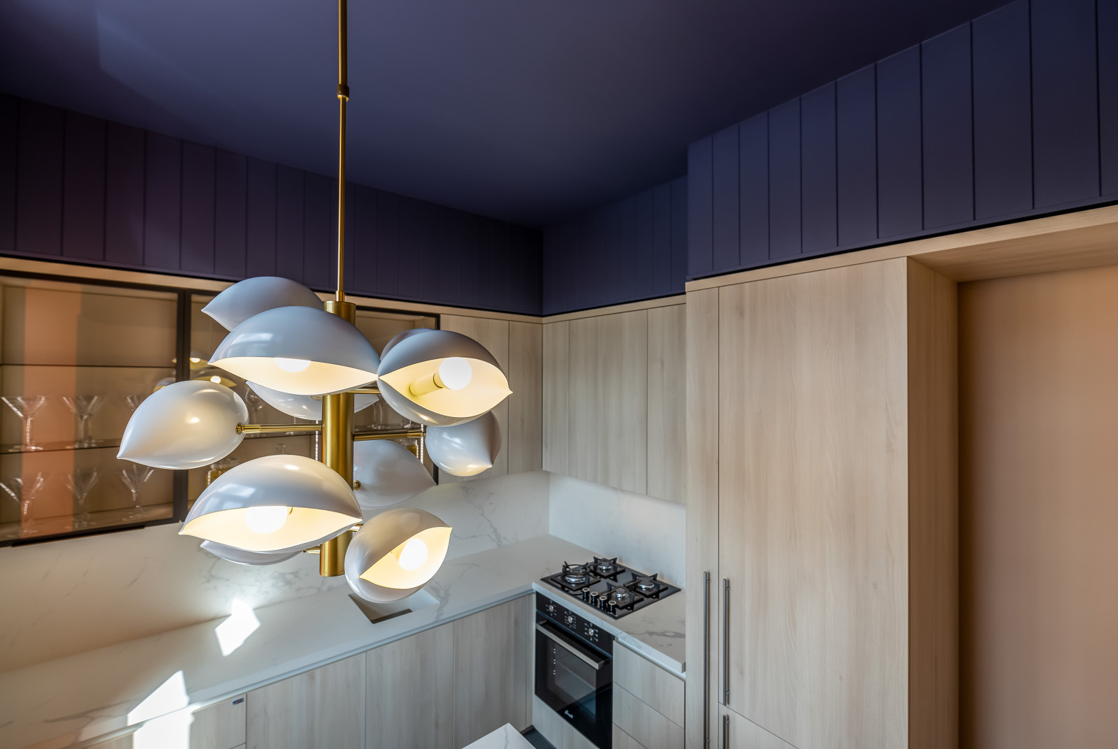 Просто фото: Цвет вместо кухонного шкафчика