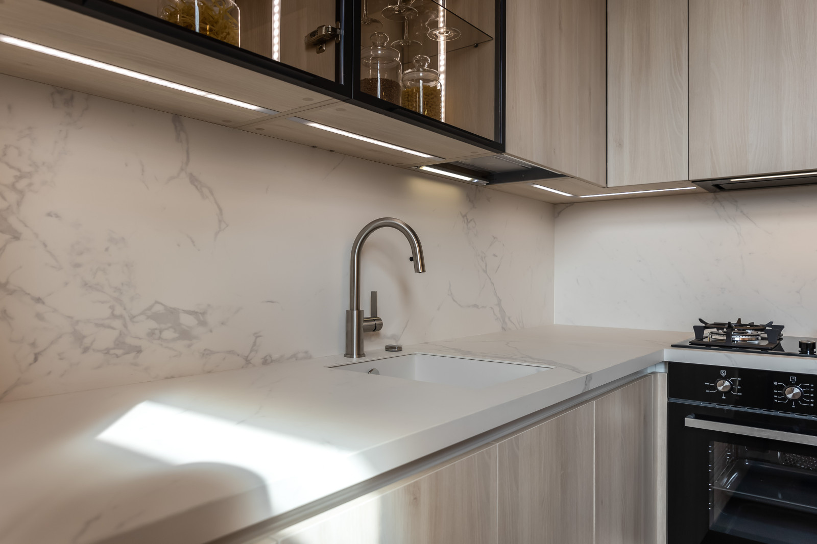 Вытяжка Konigin Navi Black в передаче «Квартирный вопрос».