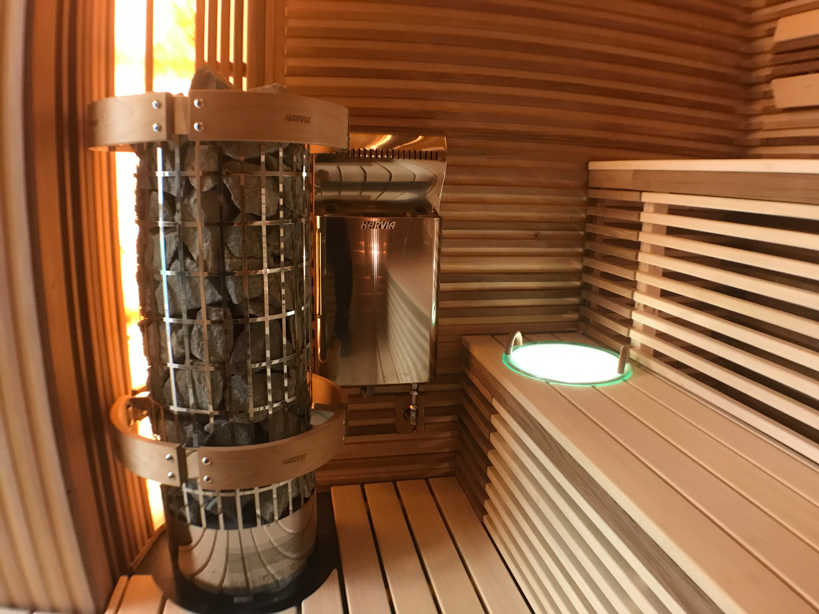 Парная из канадского кедра