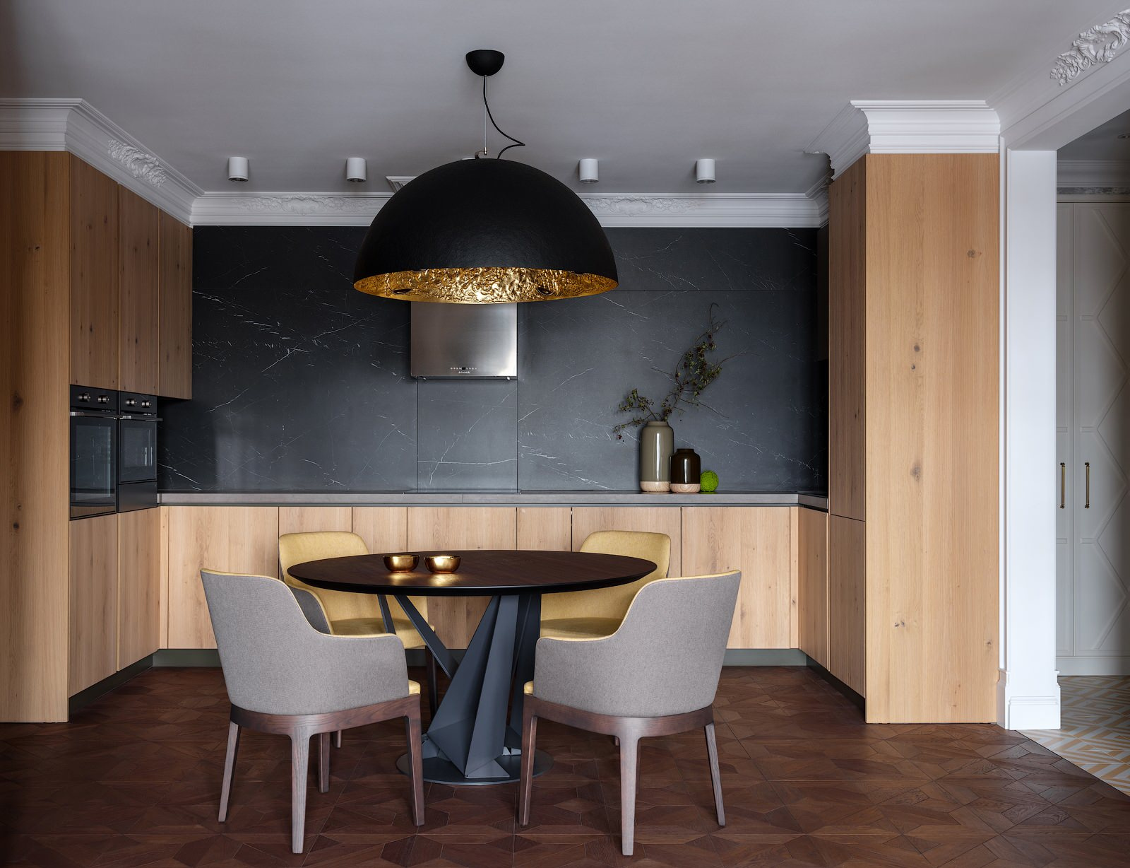 ТРОПИЧЕСКИЙ РАЙ (КВАРТИРА 90 М.КВ) Г. РОСТОВ НА ДОНУ