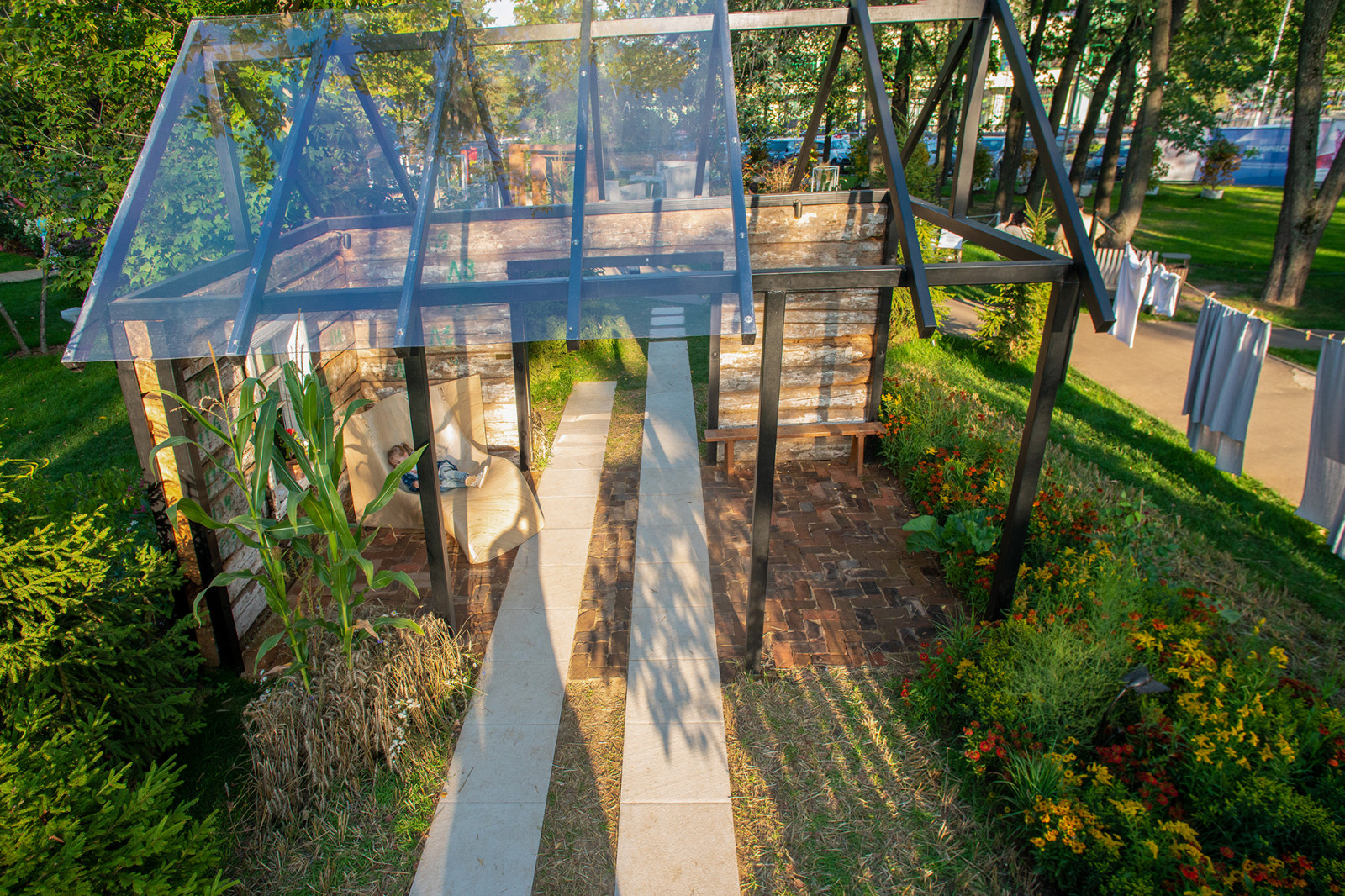 Сад недели: Белорусская хата — на краю поля ржи