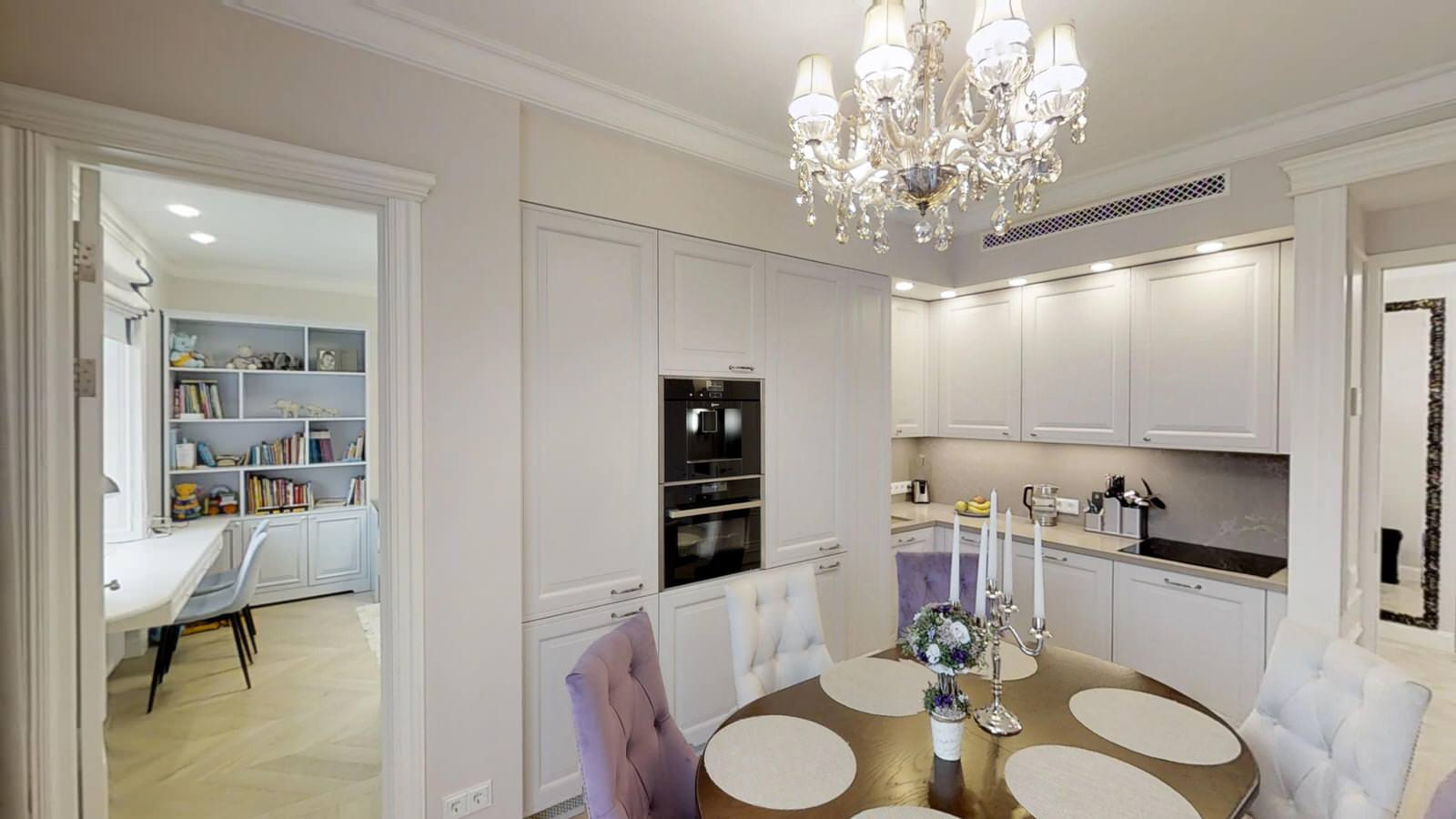 Квартира 100 кв.м. в здании сталинского конструктивизма.