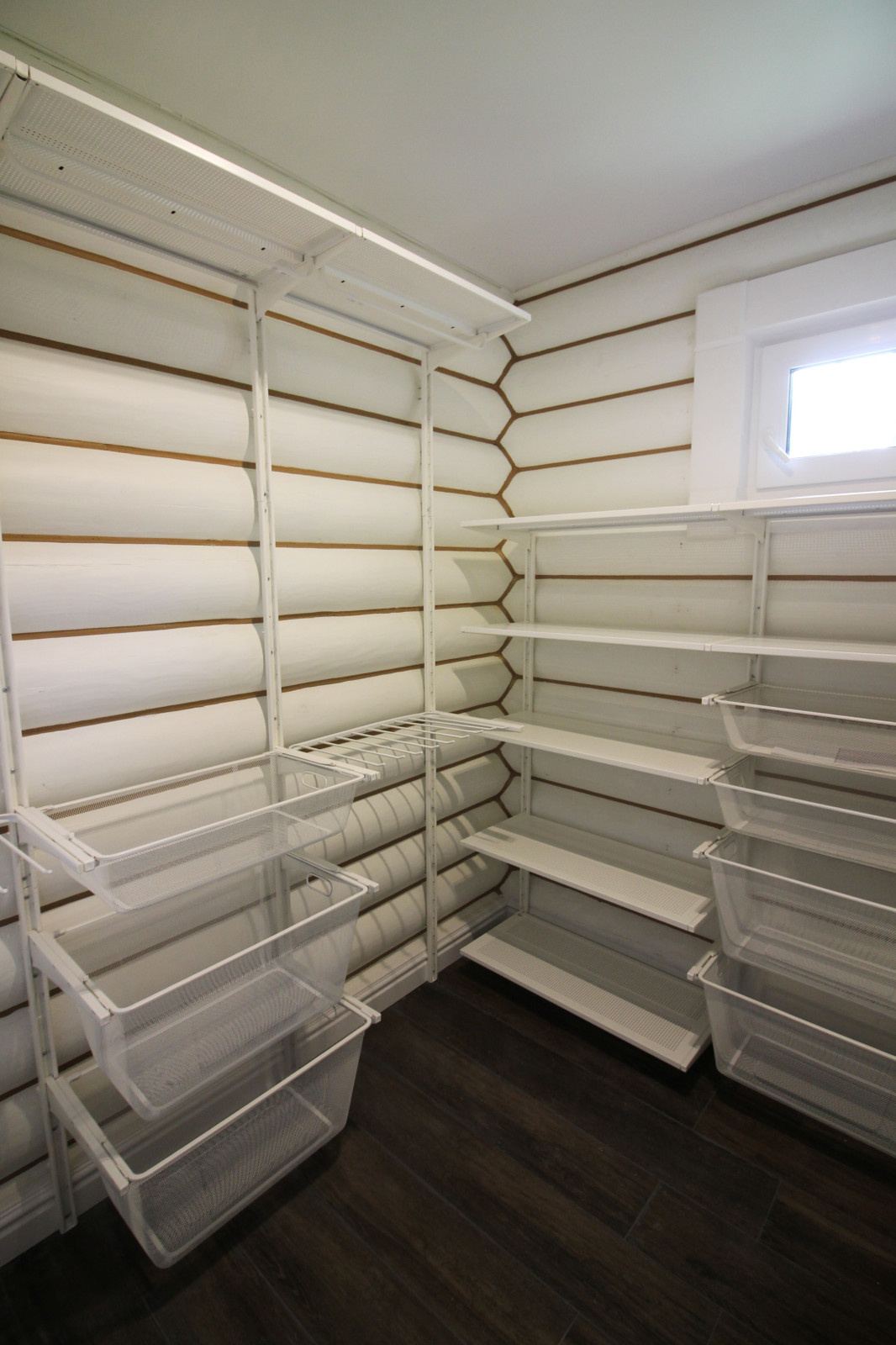 Срубовой коттедж 38 в п.Рощино, Ленинградская обл. Царство-Королевство