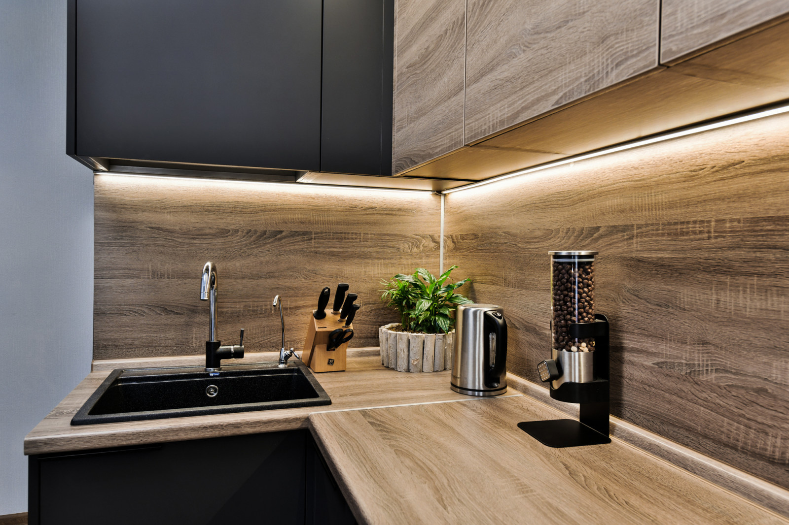 Xtra Space Black