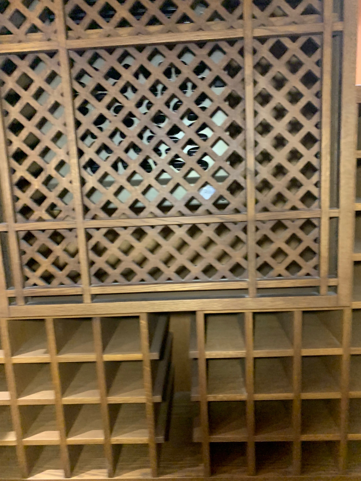 Винный погреб на 600 бутылок