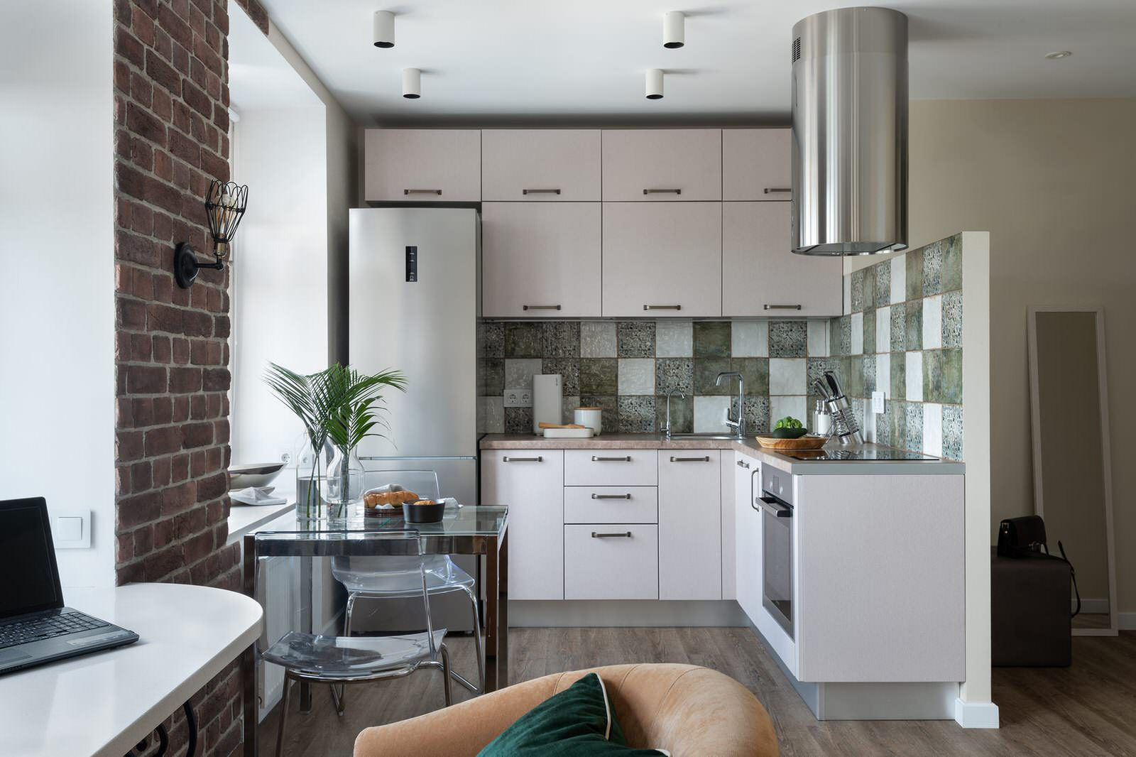 Фоновое изображение профиля Полина Рожкова