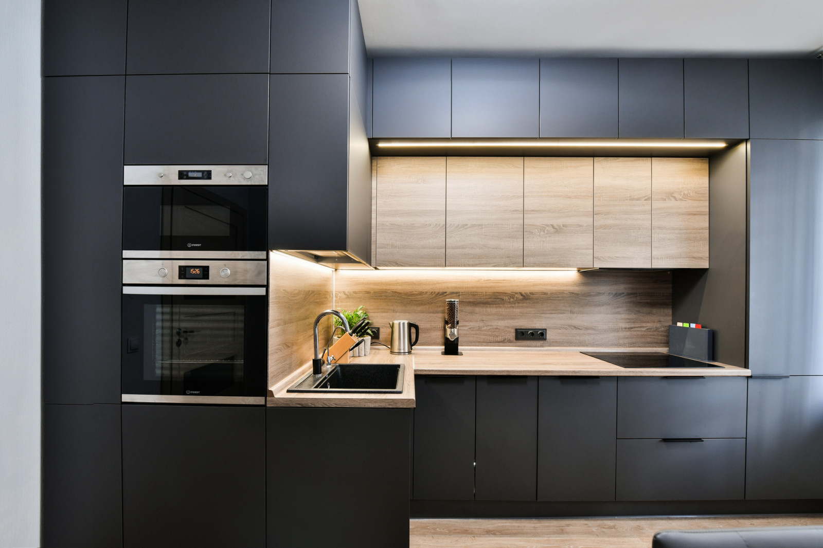 Xtra Space Black