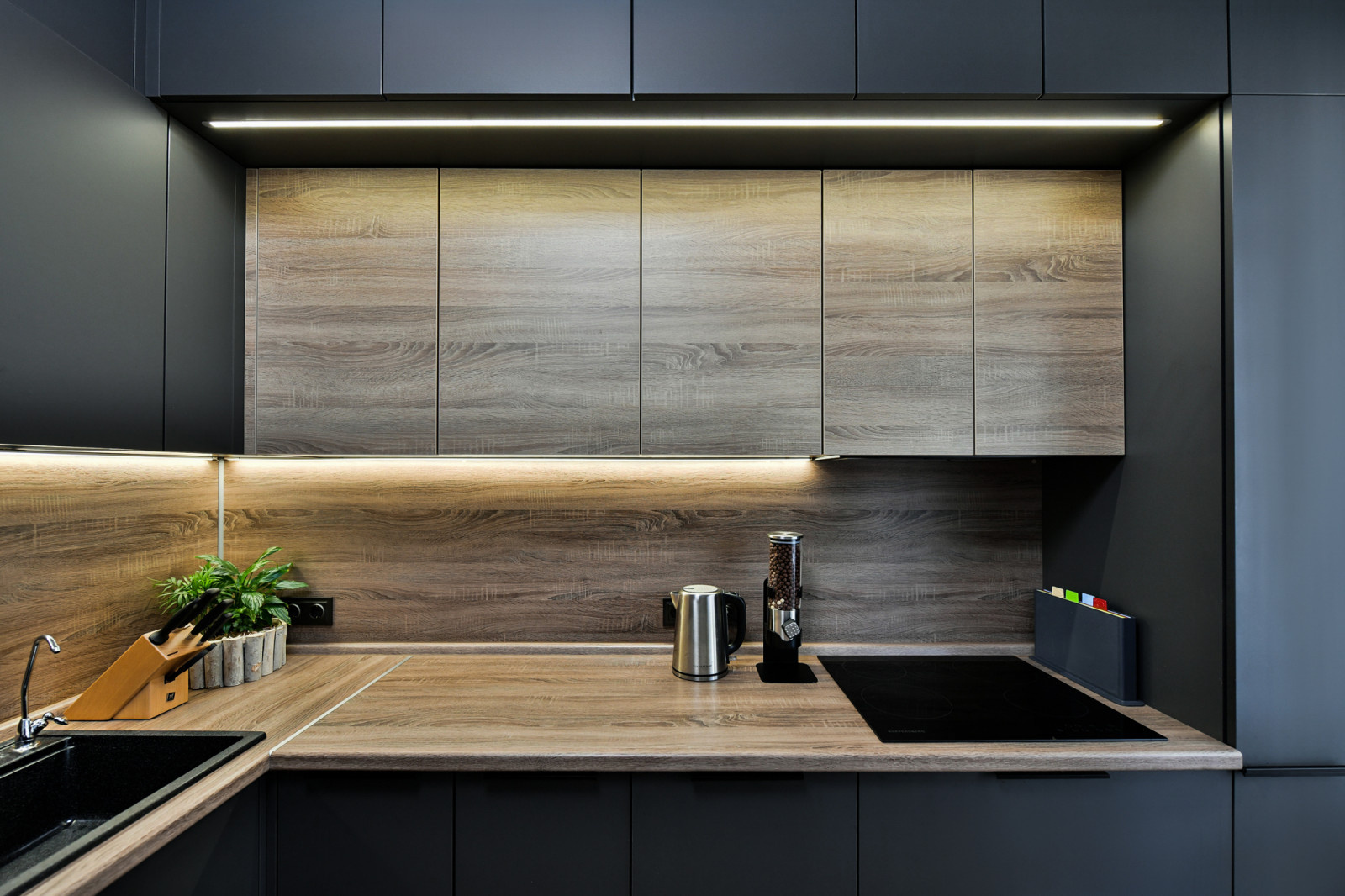 Xtra Space Black