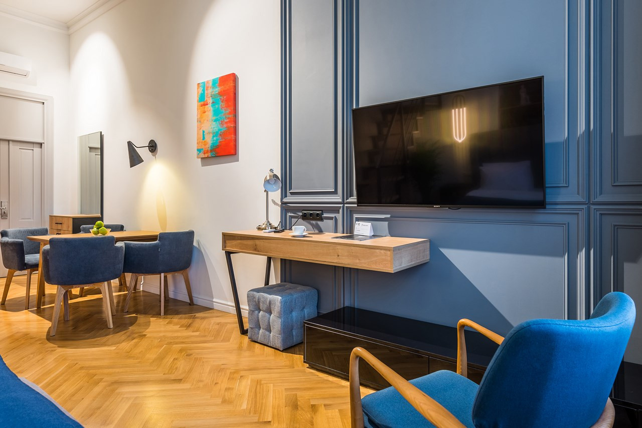 F12 apartments