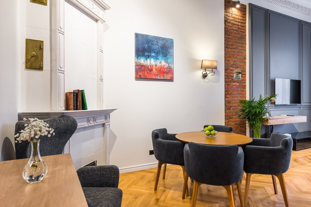 F12 apartments