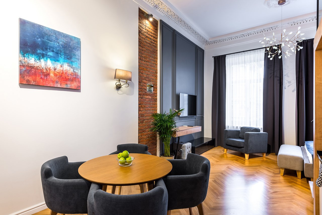 F12 apartments