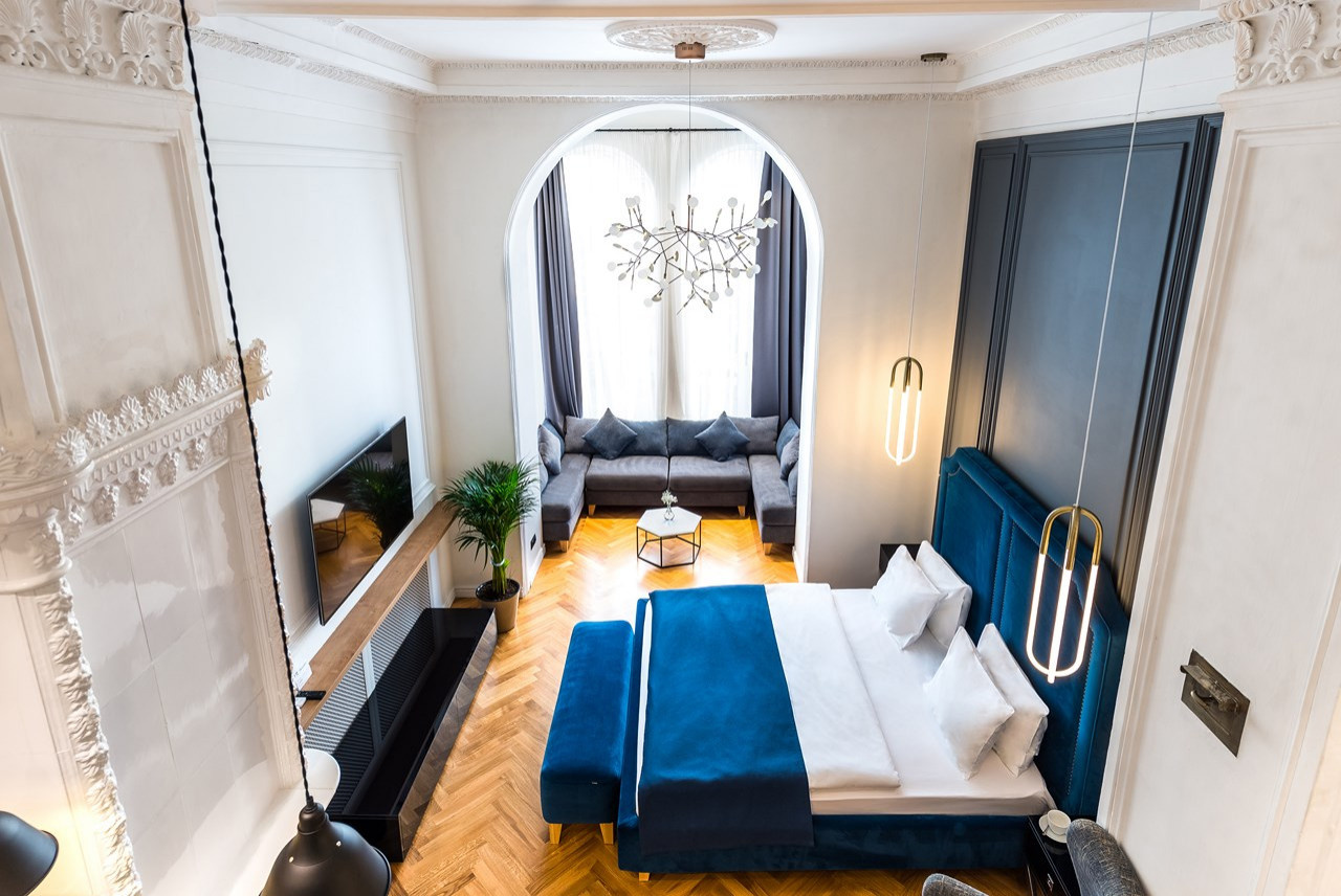 F12 apartments