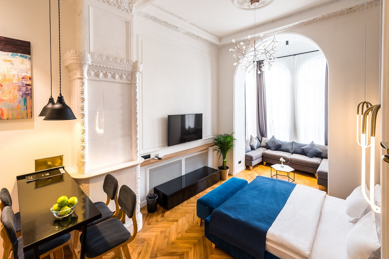 F12 apartments