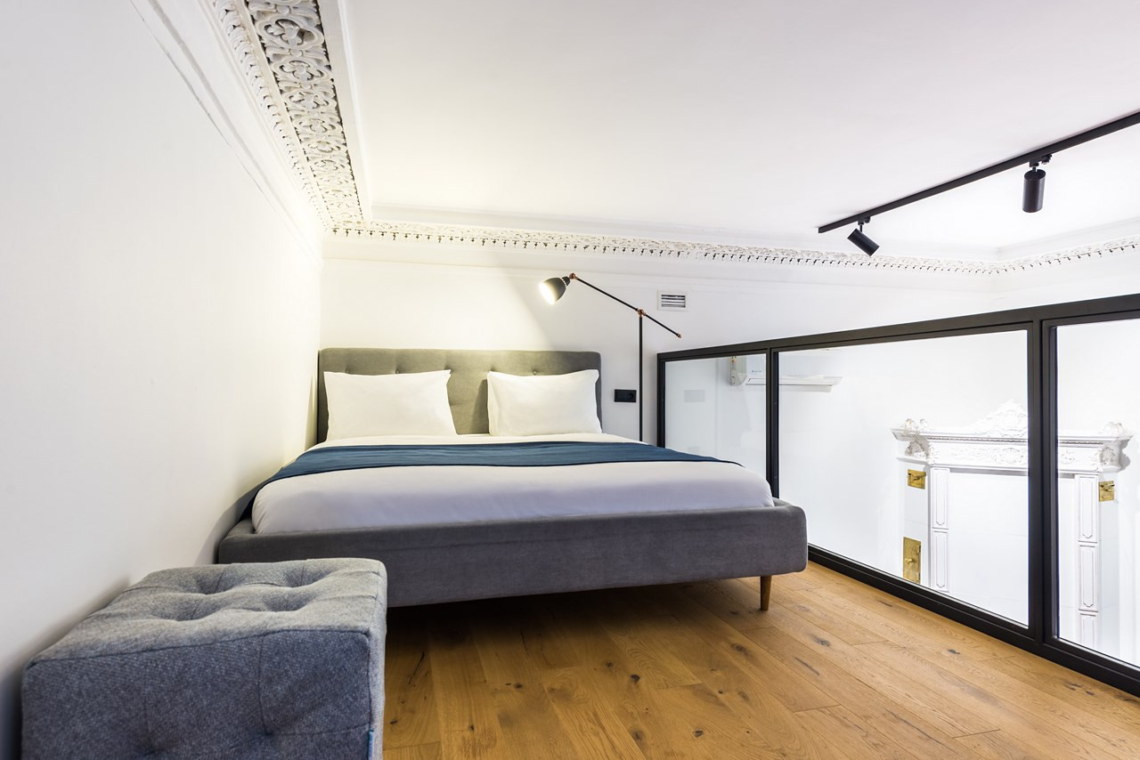 F12 apartments