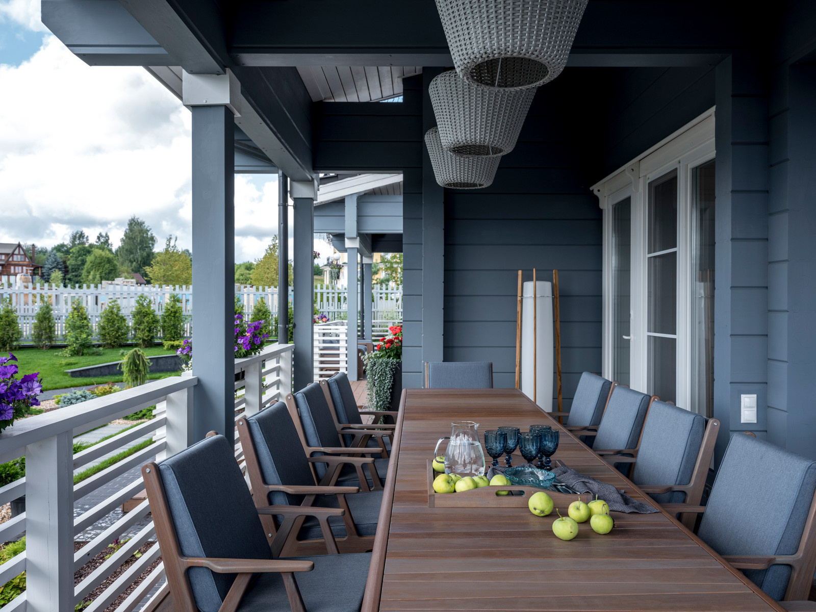 Дом на берегу