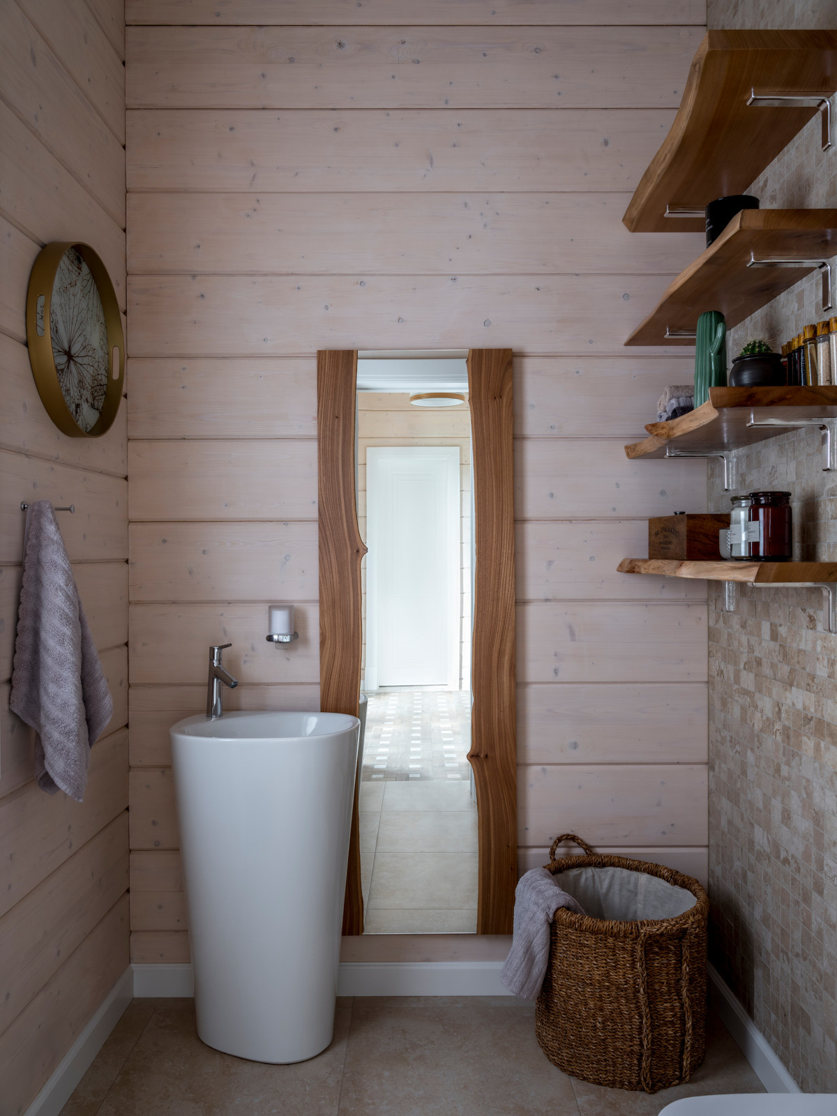 Дом на берегу