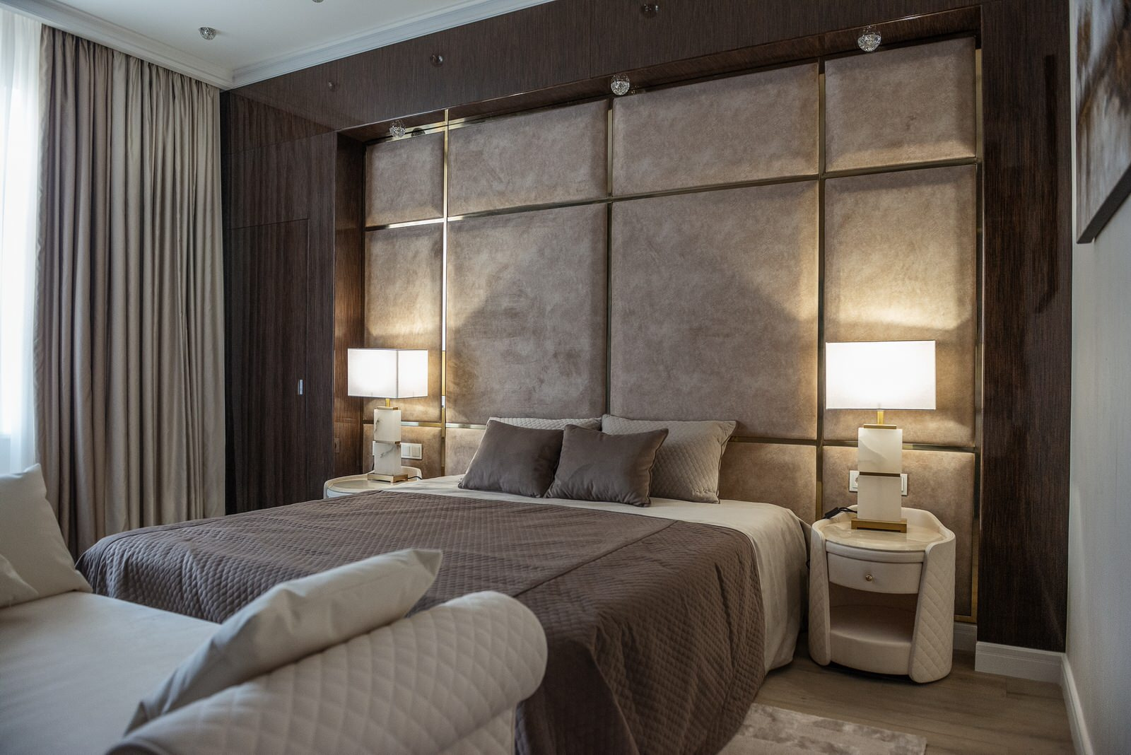 Дом с бассейном