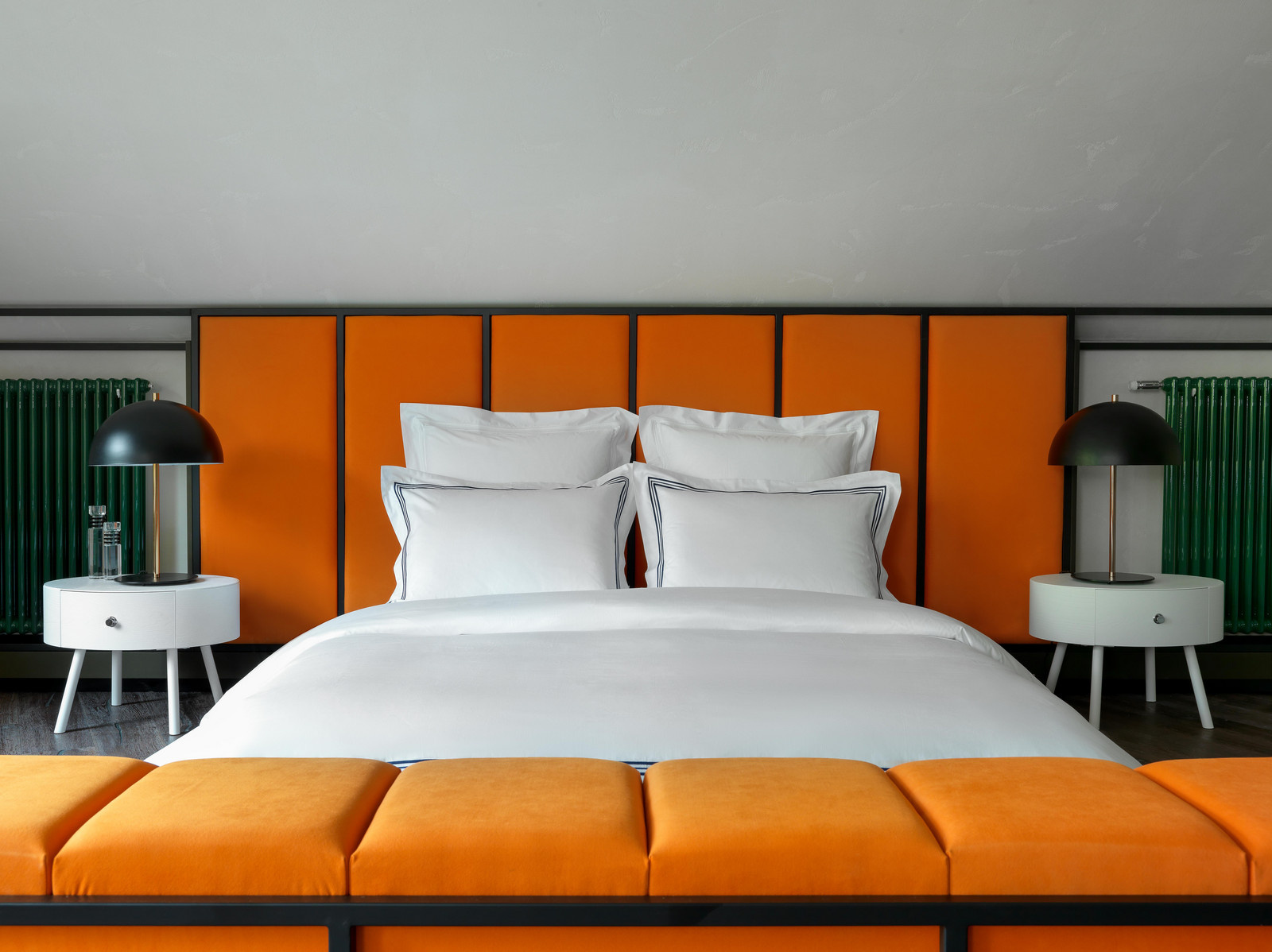 Спальня. Загородный дом Шале