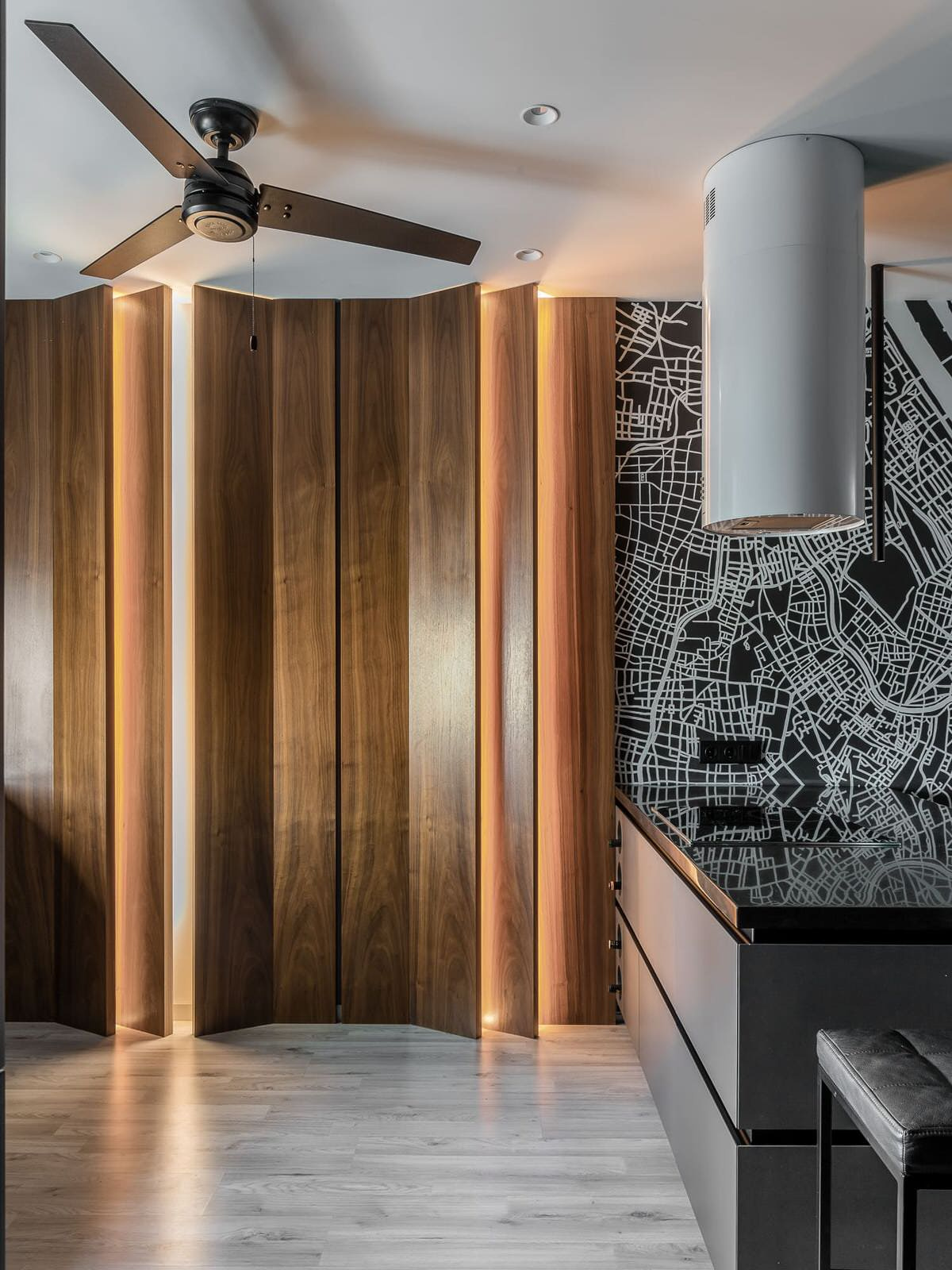 Houzz тур: Брутальный интерьер для IT-специалиста в Саратове