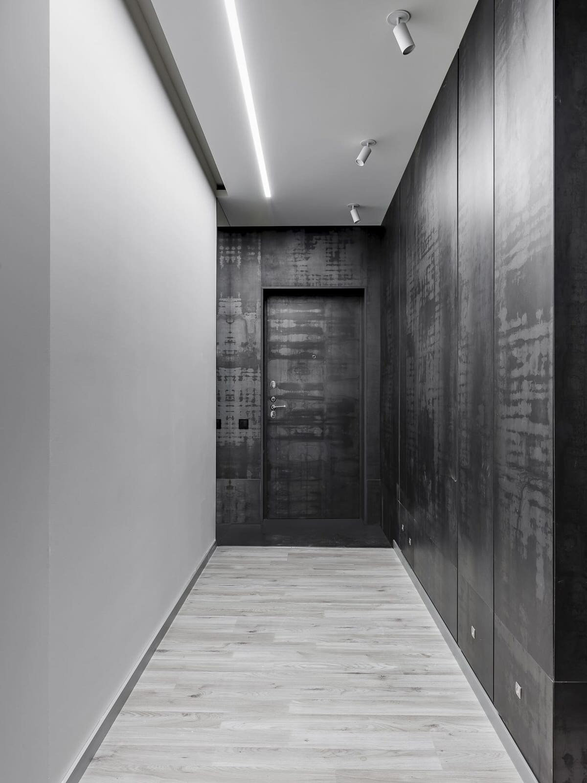 Houzz тур: Брутальный интерьер для IT-специалиста в Саратове