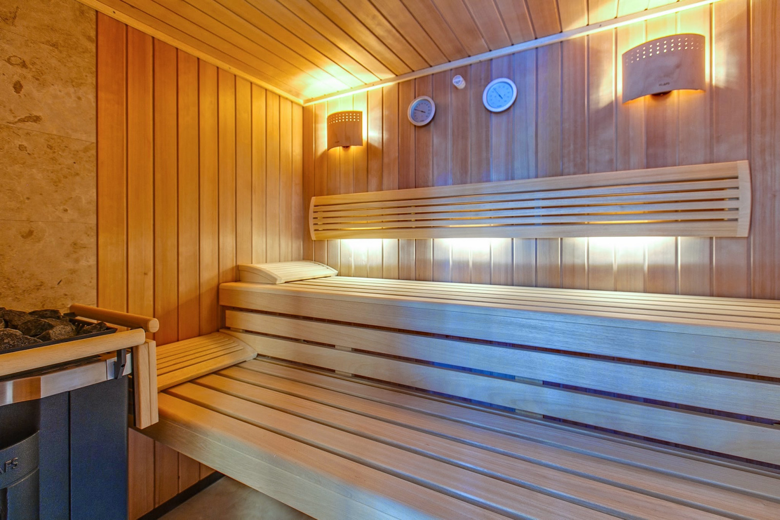 Довиль
