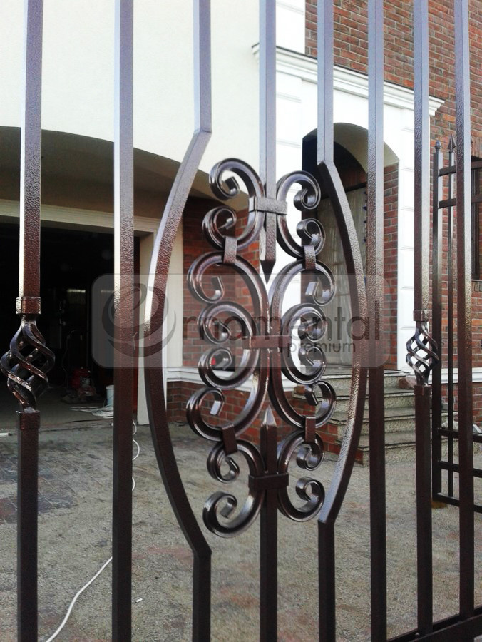 Обложка проекта: Ограждение в доме у моря