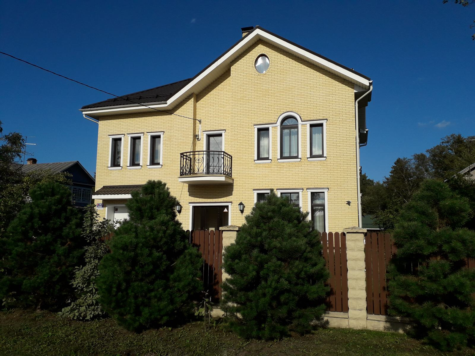 Проект дома из газобетона для участка 8 соток