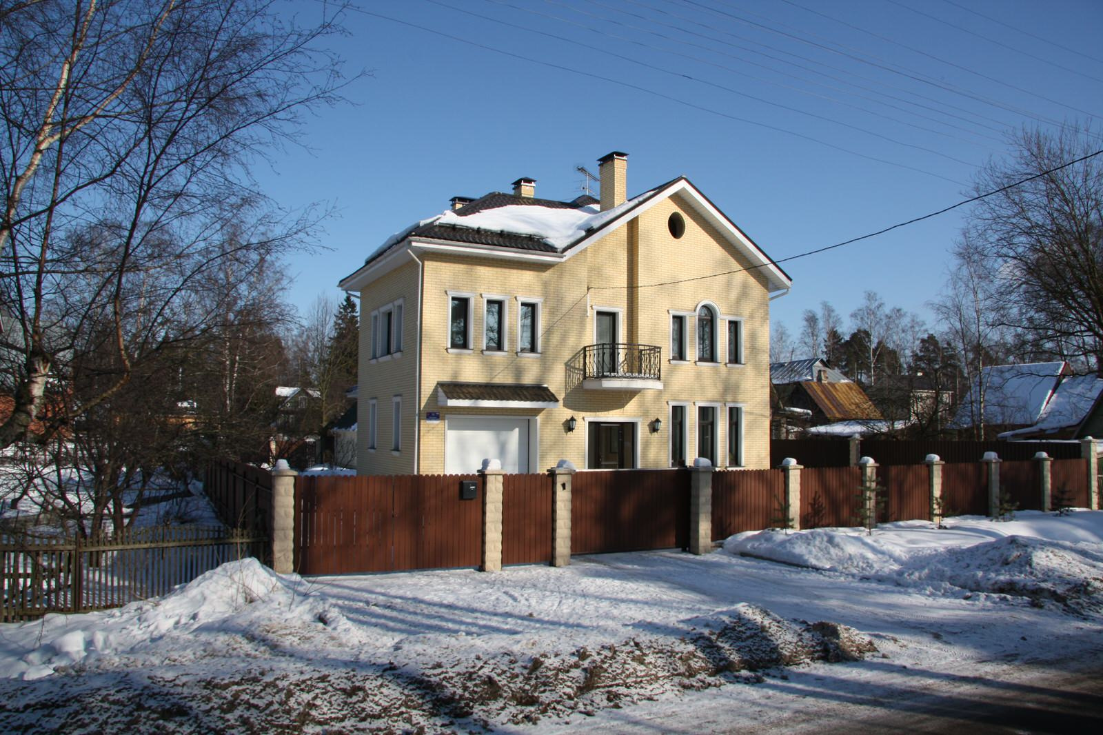 Проект дома из газобетона для участка 8 соток