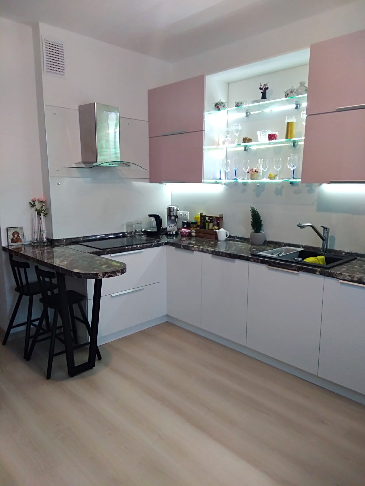 Кухня Эмаль /акрилл