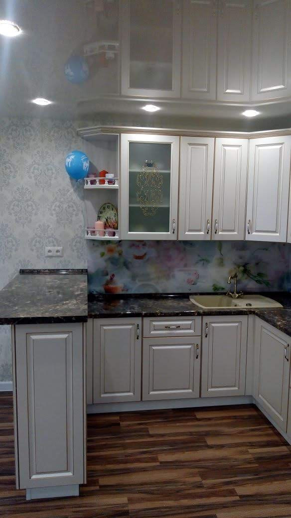 Светлая классика с полуостровом